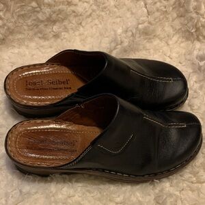 Josef Seibel Black Leather Ladies Shoes